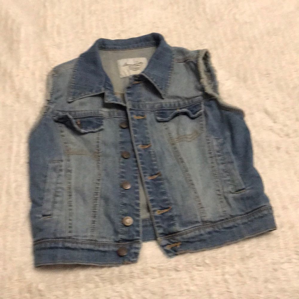 Cute American Rag jean vest
